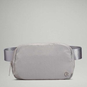 Lululemon Everywhere Belt Bag 1L